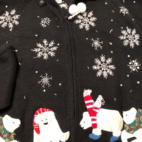 Red Christmas Sweater embroidery - Picture 4 of 7